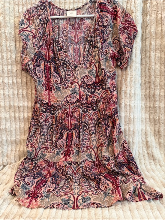 Knox Rose Dresses & Skirts - Knox Rose Paisley V-Neck Dress — Pink & Blue